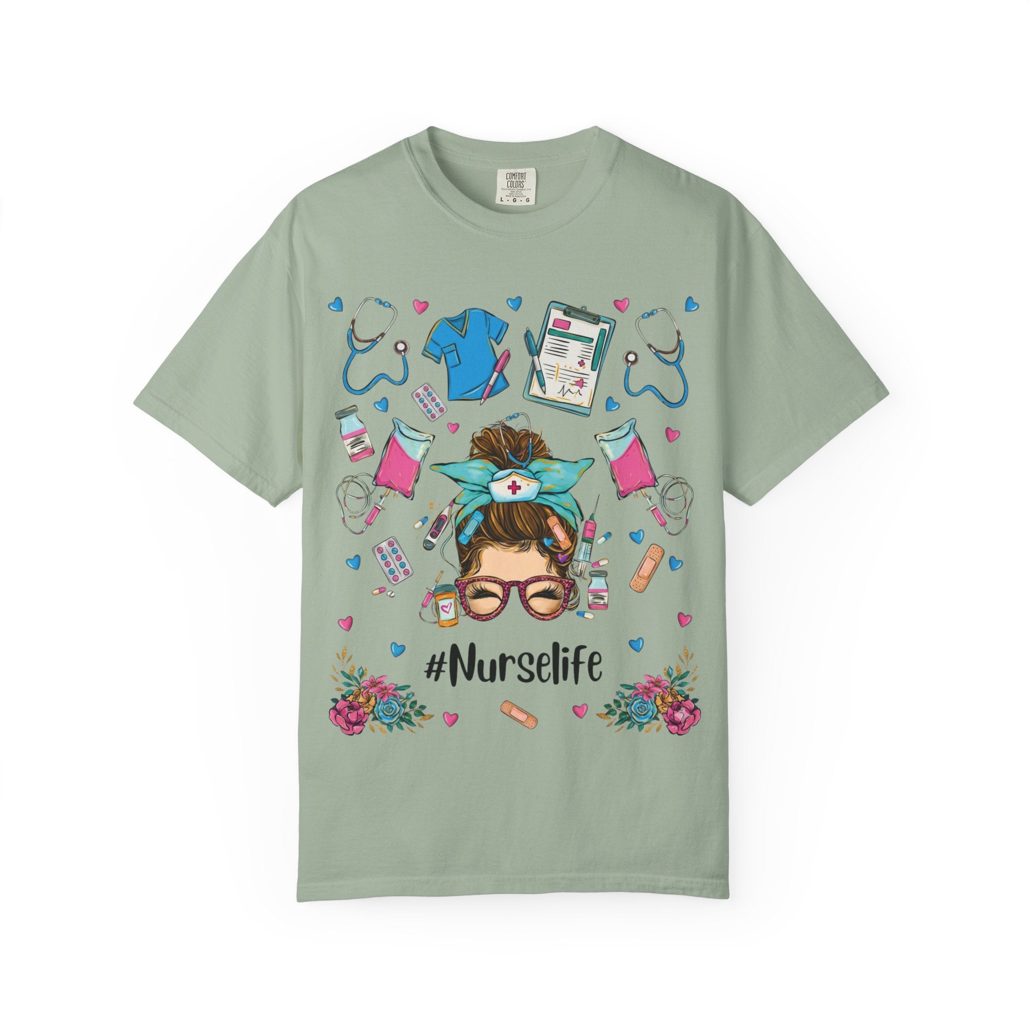 Nurse Life Graphic T-Shirt – #Nurselife Cute Medical Scrubs Design